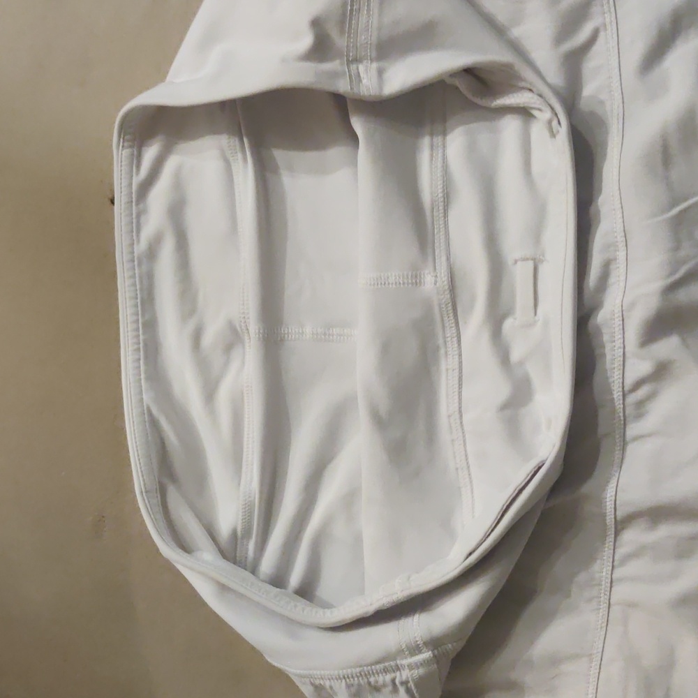 Lululemon skirt - Picture 2 of 4